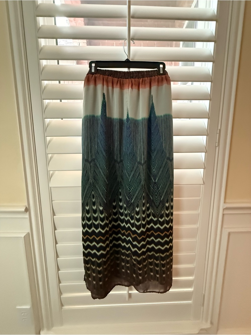 Maeve Feather-Print Pleated Maxi Skirt in Teal and Brown - Picture 4 of 4